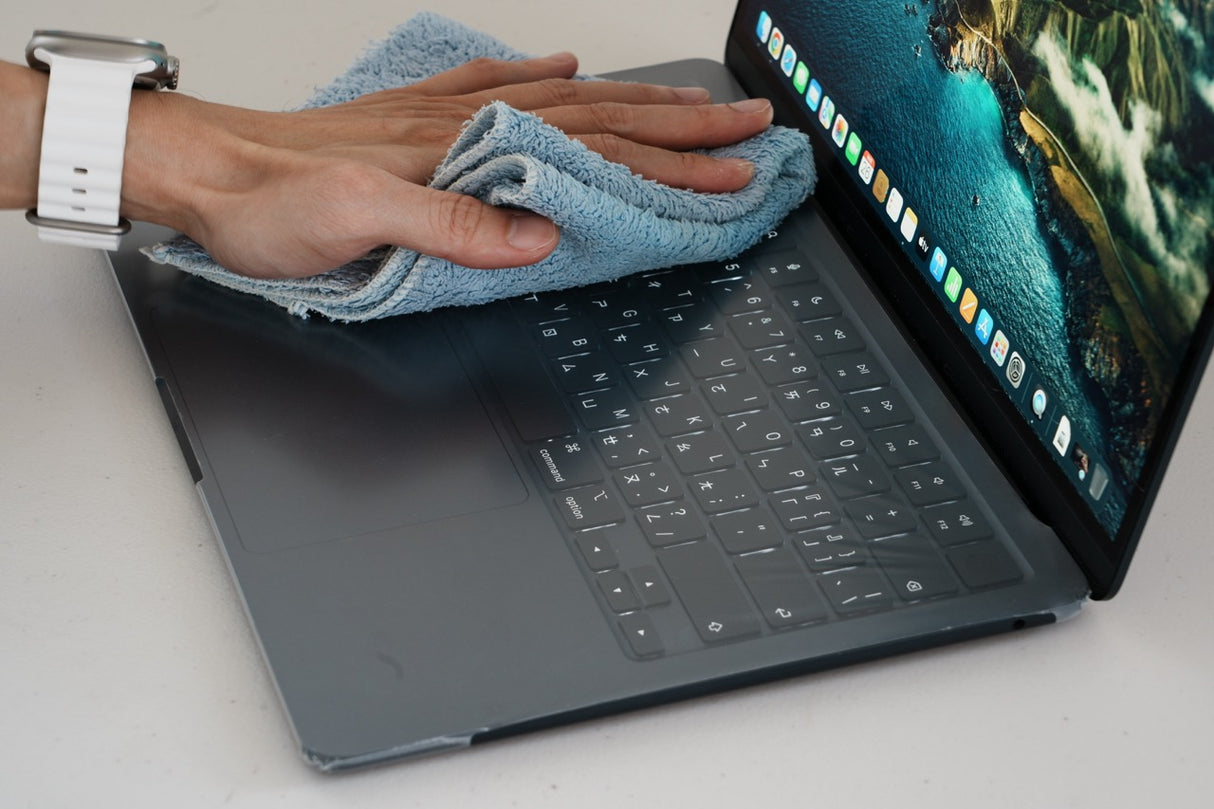 Universal Laptop Keyboard and Touchpad Cover MacBook Air M2, M3, M4 - with touch ID support